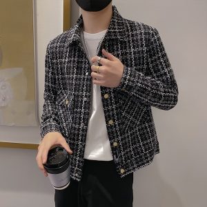 Phối đồ với áo dạ cùng áo phông