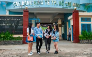 cao đẳng kinh tế tphcm
