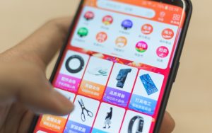 Thêm sản phẩm cần mua vào giỏ hàng